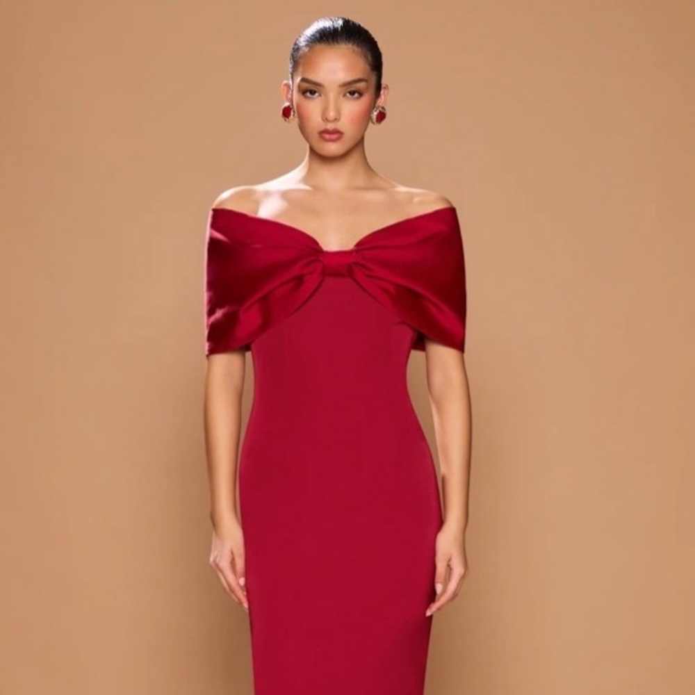 NWT Sonya Moda Belluno Off-the-Shoulder Midi Dress in Red Sorrento Size 8 L